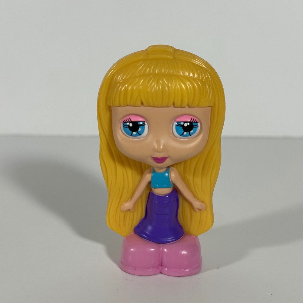 Mattel Diva Starz Summer 2001 McDonalds Happy Meal Toy Vintage Figure Blonde
